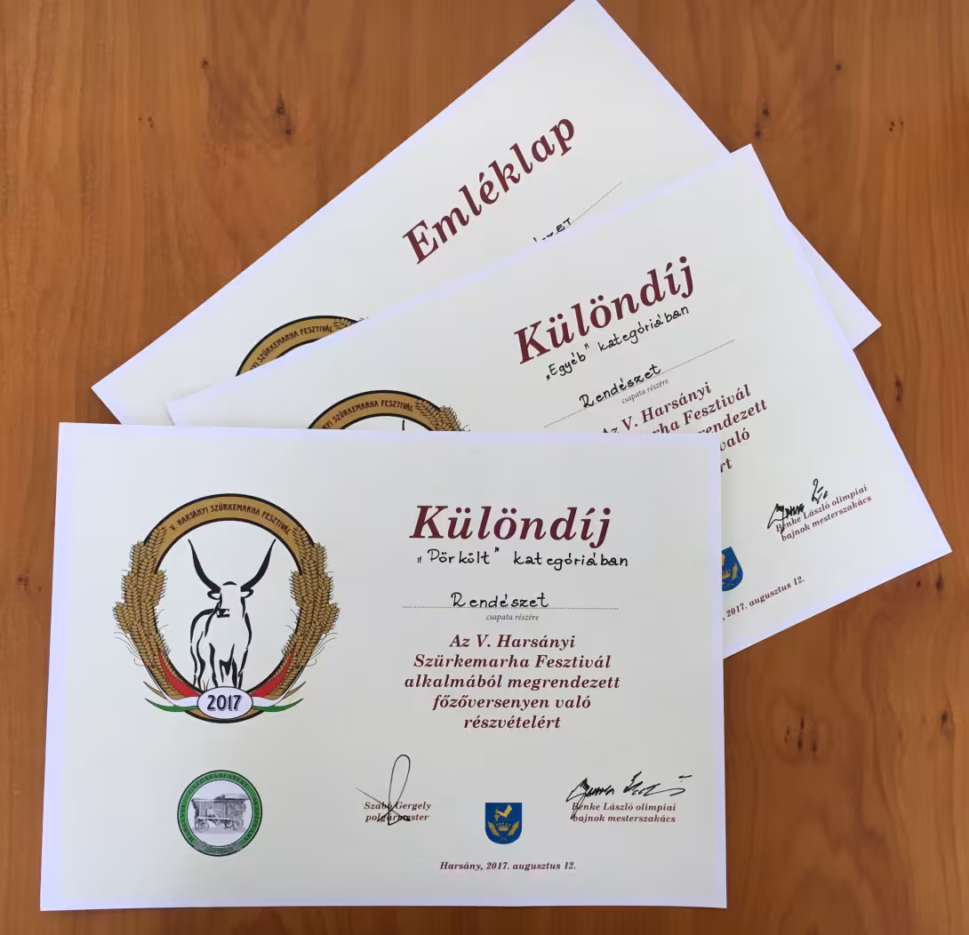 Két különdíjat főztünk